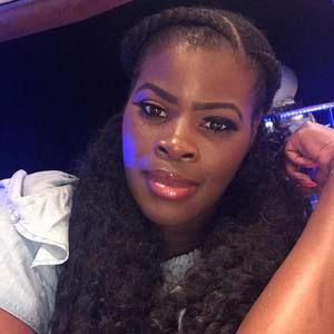 Meet your Posher, Andrea